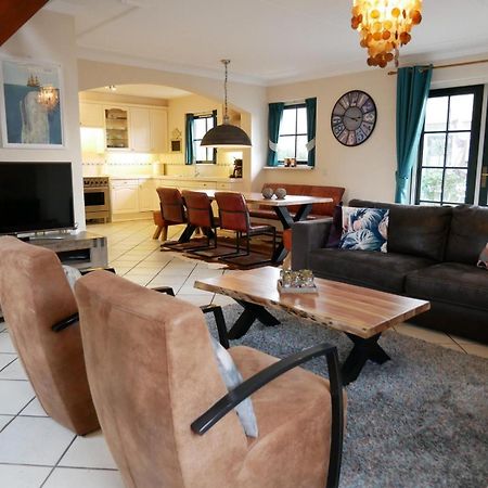 קלאנטסהוך Villa Buiten 130 Met Sauna מראה חיצוני תמונה